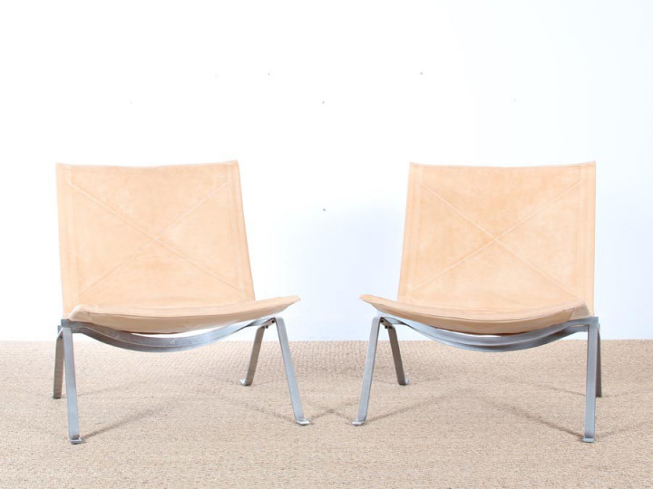 Mid-Century Modern scandinavian pair of PK 22 by Poul Kjaerholm for Kold Christiansen 