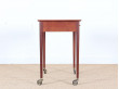 Table d'appoint scandinave à roulettes
