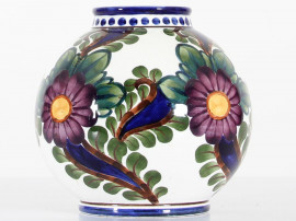 Ceramique scandinave, vase rond à motifs floraux 