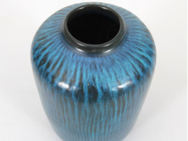 Ceramique scandinave, Vase bleu turquoise modèle 5078. 