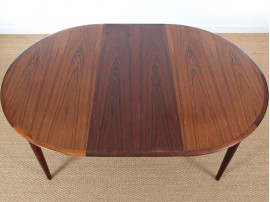 Mid-Century Modern scandinavian dining table in Rio rosewood 4/8 seats