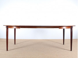 Mid-Century Modern scandinavian dining table in Rio rosewood 4/8 seats