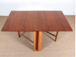 Table console scandinave pliante modèle Maria en teck. 10 pers.