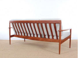 Banquette  scandinave 3 places  en teck modèle PJ56/3 (Revêtement au choix)