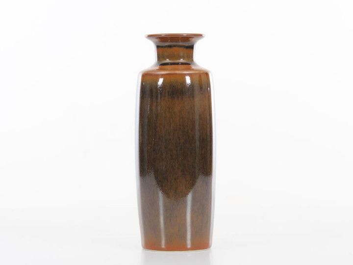 Vase long en céramique scandinave