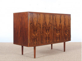 Mid-Century  modern  side board in Rio rosewood by Poul Hundevad