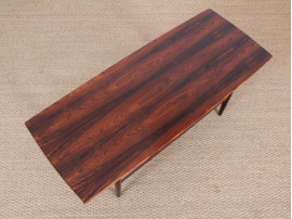 Table basse scandinave en palissandre de Rio.