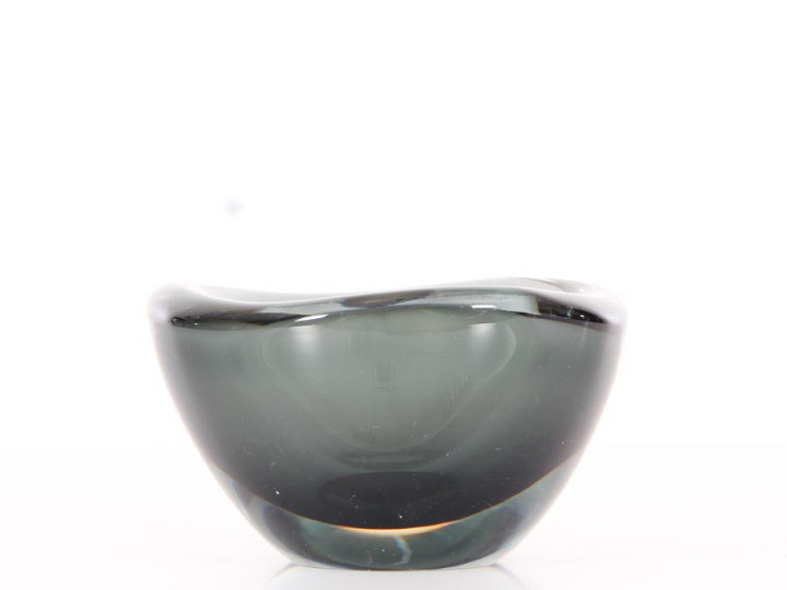 Mid-Century  modern  small Selena somerso bowl by Sven Palmqvist for Orrefors