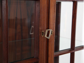 Mid-Century Modern Danish vitrine in rosewood. 