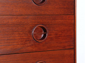 Mid-Century Modern Danish chest of drawers in teak by Arne Hovmand-Olsen 