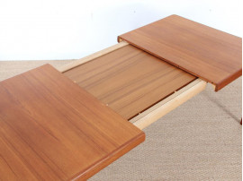 Mid-Century Modern danish extendable dining table in teak by H.W. Klein, 6/8 seats