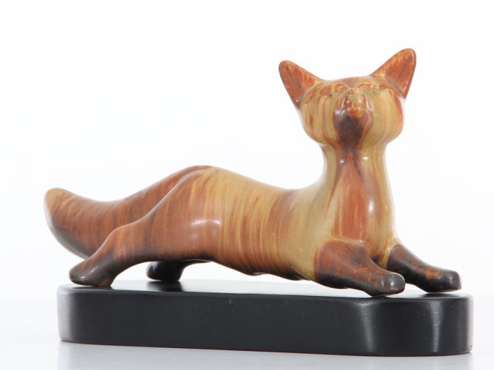 Mid modern scandinavian ceramic. Ferret by Gunar Nylund