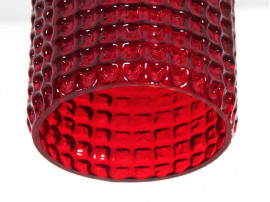 Suspension scandinave en verre rouge