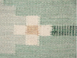Tapis suèdois en laine tissé main. 220x 170 cm.