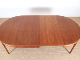 Table de repas scandinave ronde en teck extensible 4/10 pers.