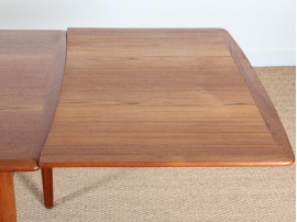 Mid-Century Modern scandinavian dining table in teak, seat 4-8