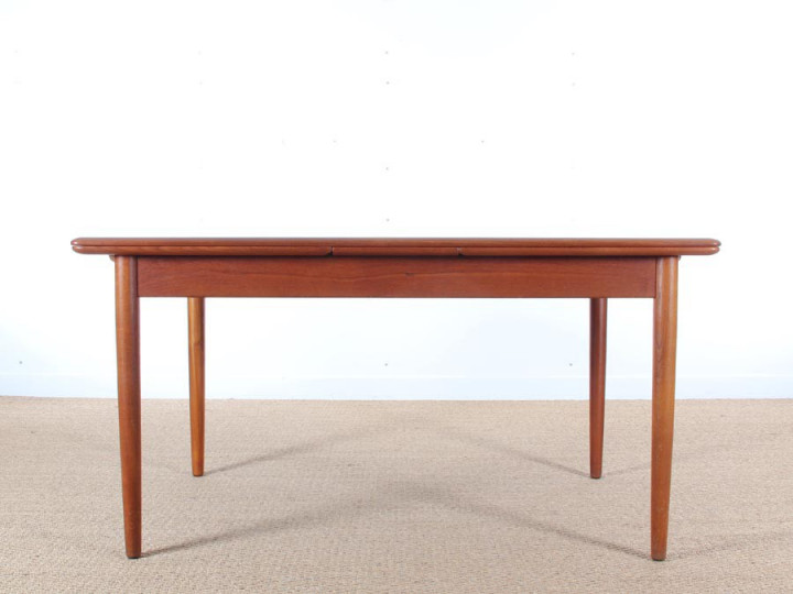 Mid-Century Modern scandinavian dining table in teak, seat 4-8