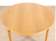 Mid-Century  modern  round dining table in oak by Erik Riisager-Hansen 4/10 seats.