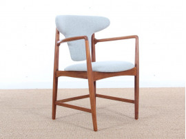 Fauteuil scandinave en acajou. 