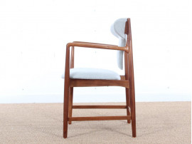 Fauteuil scandinave en acajou. 