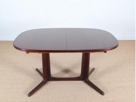 Mid-Century  modern dining table in rosewood 6/10 seats.