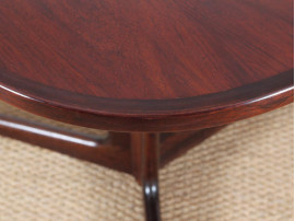 Mid-Century  modern dining table in rosewood 6/10 seats.