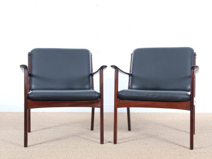 Mid-Century Modern Danish  lounge chair in mahogany model PJ 112 by Ole Wanscher