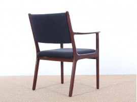 Mid-Century  modern  pair of arm chairs in mahogany model PJ-412 by Ole Wanscher