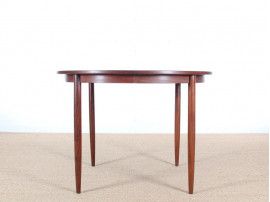 Table de repas scandinave ronde en teck 4/6 pers.  