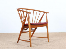 Fauteuil scandinave à barreaux