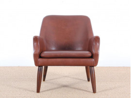 Mid-Century  modern scandinavian lounge chair in cognac leather