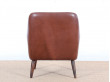 Fauteuil scandinave en cuir cognac