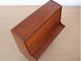 Mid-Century Modern scandinavian secretary in teak by Arne Wahl Iversen.