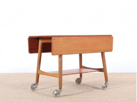 Mid-century modern dansih occasional table by Hans Wegner