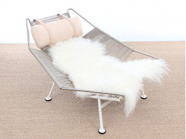 Lounge chair Flag Halyard PP 225 by Hans Wegner new edition