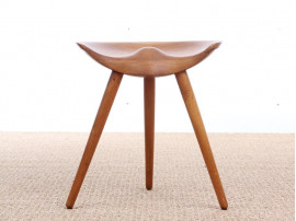 Mid-Century  modern danish 3 legs stool in oak by Mogens Lassen