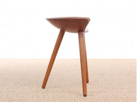 Mid-Century  modern danish 3 legs stool in oak by Mogens Lassen