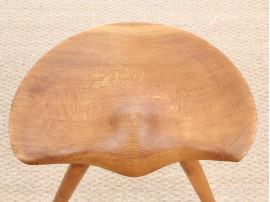 Mid-Century  modern danish 3 legs stool in oak by Mogens Lassen