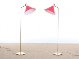 Mid-Century Modern scandinavianpair of floor lamp in brass and acrylic.