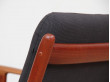 Paire de fauteuils scandinaves en teck modèle PJ 112