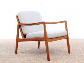 Paire de fauteuils scandinaves en teck modèle 110