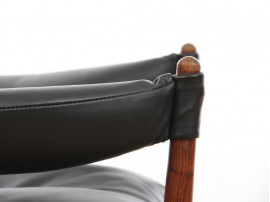 fauteuil scandinave et repose-pieds  en palissandre de Rio modèle Modus