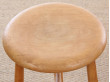 Suite de 5 tabourets de bar scandinaves en hêtre