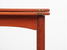 Mid-Century Modern Danish dining table by Borge Mogensen