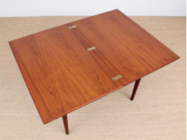 Mid-Century Modern Danish dining table by Borge Mogensen