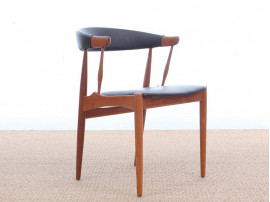 Mid century modern pair of armchair in teak and brown leather by Johannes Andersen