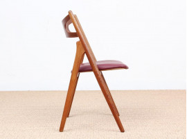 Mid-Century modern set of 10 Sawback chairs by Hans J. Wegner