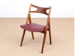 Suite de 10 chaises CH29 "Sawback" 