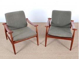 Mid century modern pair of armchair in teak model FD 133 by Finn Juhl