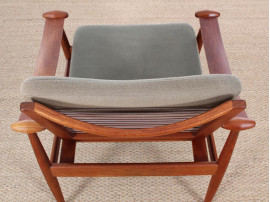 Mid century modern pair of armchair in teak model FD 133 by Finn Juhl